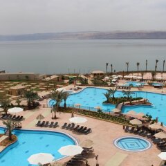 Отель Grand East Hotel - Resort & Spa Dead Sea Иордания, Сваймех - отзывы, цены и фото номеров - забронировать отель Grand East Hotel - Resort & Spa Dead Sea онлайн бассейн фото 3