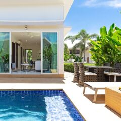 Отель Villa The Greens 8 бассейн