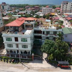 Отель Ostello Bello Nyaung Shwe пляж