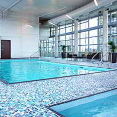 Отель The Westin Wall Centre Vancouver Airport Канада, Ричмонд - отзывы, цены и фото номеров - забронировать отель The Westin Wall Centre Vancouver Airport онлайн бассейн фото 2