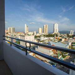 Golden Tulip Hotel балкон
