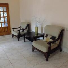 Гостиница Guest House on Solnechnaya 13 в Ольгинке отзывы, цены и фото номеров - забронировать гостиницу Guest House on Solnechnaya 13 онлайн Ольгинка комната для гостей фото 3