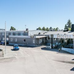 Отель Hotell Nova Швеция, Карлстад - отзывы, цены и фото номеров - забронировать отель Hotell Nova онлайн парковка