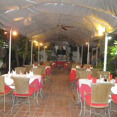 Отель Valentino Restaurant & Guesthouse Паттайя питание
