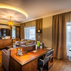 Гостиница DoubleTree by Hilton Tyumen в Тюмени - забронировать гостиницу DoubleTree by Hilton Tyumen, цены и фото номеров Тюмень фото 4