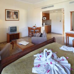 Panareti Coral Bay Hotel in Peyia, Cyprus from 55$, photos, reviews - zenhotels.com guestroom