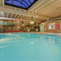 Отель Clarion Inn Frederick Event Center бассейн