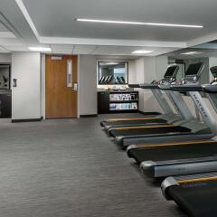 Отель Hyatt Regency Bethesda near Washington D.C. фитнесс-зал фото 2