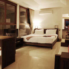 Отель Lipa Lodge Beach Resort сейф в номере