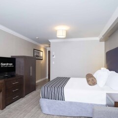 Отель Sandman Hotel & Suites Calgary South Канада, Калгари - отзывы, цены и фото номеров - забронировать отель Sandman Hotel & Suites Calgary South онлайн удобства в номере