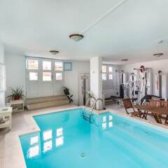 Отель Sofos Studios Fitness & Spa бассейн фото 2