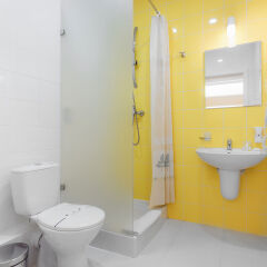 Orange Hotel ванная
