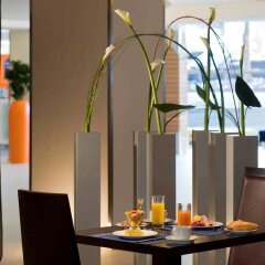 Отель Novotel Zurich Airport Messe в номере фото 2