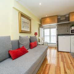 Апартаменты Lisbon Low Cost Apartments комната для гостей фото 3