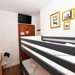 Отель Dukes Hostel - Old Town Польша, Вроцлав - отзывы, цены и фото номеров - забронировать отель Dukes Hostel - Old Town онлайн гостиничный бар