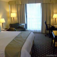 Отель Park Inn & Suites by Radisson, Vancouver Канада, Ванкувер - отзывы, цены и фото номеров - забронировать отель Park Inn & Suites by Radisson, Vancouver онлайн комната для гостей