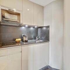 Апартаменты Luxury Apartment Paris Louvre в номере