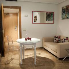 Отель Quo Eraso Aparthotel комната для гостей фото 5