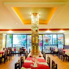 Avenue Beach Hotel