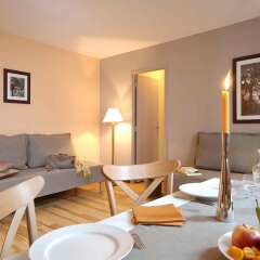 Aparthotel Adagio Paris Montmartre In Paris France From 122 Photos Reviews Zenhotels Com