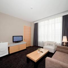 Отель Royal Tulip Luxury Hotels Carat - Guangzhou Китай, Гуанчжоу - 2 отзыва об отеле, цены и фото номеров - забронировать отель Royal Tulip Luxury Hotels Carat - Guangzhou онлайн комната для гостей фото 2