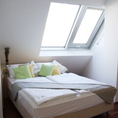 Апартаменты CHECKVIENNA – APARTMENT MARIA-THERESIEN-STRAßE Вена комната для гостей фото 3