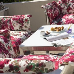 Отель Hôtel Le Canberra Hôtels Ocre et Azur Канны развлечения