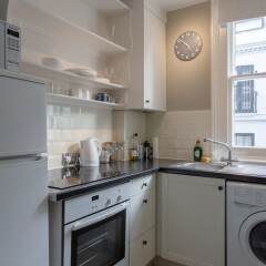 Апартаменты Elegant Apartment In Central Kensington Лондон в номере фото 2