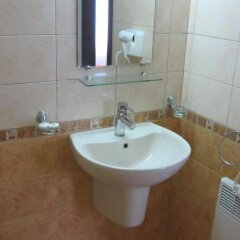 Отель Excelsior Family Hotel Болгария, Равда - отзывы, цены и фото номеров - забронировать отель Excelsior Family Hotel онлайн ванная фото 2