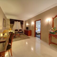 Отель Royal Ascot Hotel ОАЭ, Дубай - отзывы, цены и фото номеров - забронировать отель Royal Ascot Hotel онлайн удобства в номере фото 2