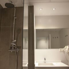 Отель Flats Friends Soho Suites ванная фото 2