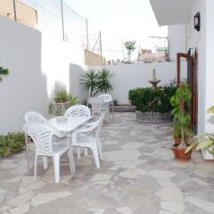 Отель Hostal Montaña
