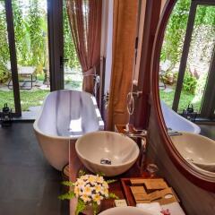 Отель Silk Sense Hoi An River Resort удобства в номере фото 2