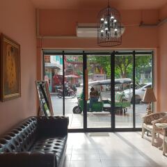 One Bangkok Hostel @love District Бангкок комната для гостей