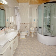 Гостиница Bozok Hotel Казахстан, Нур-Султан - 1 отзыв об отеле, цены и фото номеров - забронировать гостиницу Bozok Hotel онлайн ванная фото 2