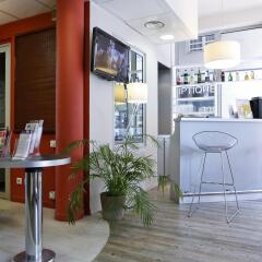 Отель Kyriad Hotel Lyon Centre Croix Rousse Франция, Лион - отзывы, цены и фото номеров - забронировать отель Kyriad Hotel Lyon Centre Croix Rousse онлайн гостиничный бар