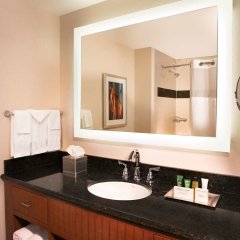 Отель Hilton Minneapolis США, Миннеаполис - отзывы, цены и фото номеров - забронировать отель Hilton Minneapolis онлайн ванная