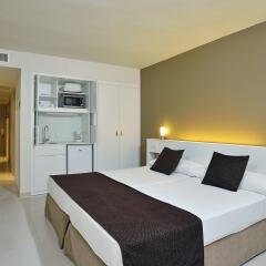 Отель Sol Wave House Mallorca Испания, Магалуф - 1 отзыв об отеле, цены и фото номеров - забронировать отель Sol Wave House Mallorca онлайн комната для гостей фото 4
