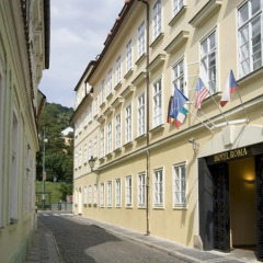 Hotel Roma Prague парковка