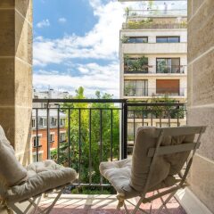 Отель West Paris Family - AC - Wifi Франция, Париж - отзывы, цены и фото номеров - забронировать отель West Paris Family - AC - Wifi онлайн балкон