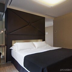 Отель Axel Hotel Barcelona & Urban Spa - Adults Only (Gay friendly) Испания, Барселона - 11 отзывов об отеле, цены и фото номеров - забронировать отель Axel Hotel Barcelona & Urban Spa - Adults Only (Gay friendly) онлайн сейф в номере