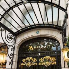 Paris Marriott Champs Elysees Hotel городской автобус