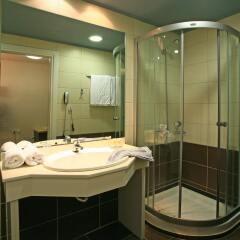 Iraklion Hotel ванная