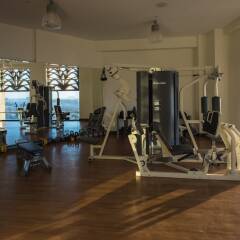 Отель Fraser Suites Dubai фитнесс-зал
