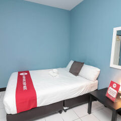 Отель Nida Rooms Khlong Toei 635 Gallery Бангкок комната для гостей фото 2