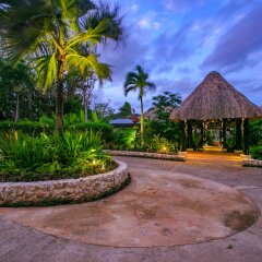 Отель One Private Island One Villa Савусаву парковка
