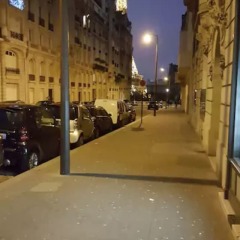 Апартаменты Studio Apartment Near The Eiffel Tower парковка