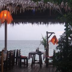 Отель Lanta Seafront Resort Ланта приотельная территория