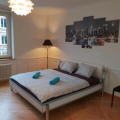 Отель Homestay Zurich center Цюрих комната для гостей фото 2