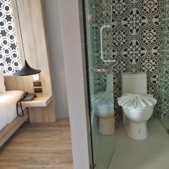 Отель The Lake Chalong Resort ванная фото 2